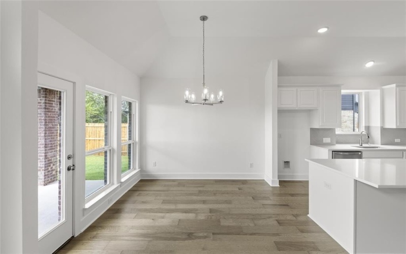 1727 Newport Drive, Cedar Hill, TX 75104, 5 Bedrooms Bedrooms, ,3 BathroomsBathrooms,Residential,For Sale,1727 Newport Drive,20648805