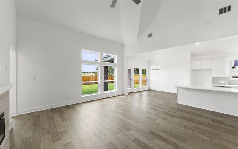 1727 Newport Drive, Cedar Hill, TX 75104, 5 Bedrooms Bedrooms, ,3 BathroomsBathrooms,Residential,For Sale,1727 Newport Drive,20648805