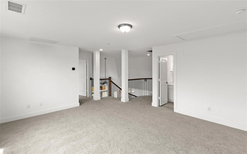 1727 Newport Drive, Cedar Hill, TX 75104, 5 Bedrooms Bedrooms, ,3 BathroomsBathrooms,Residential,For Sale,1727 Newport Drive,20648805