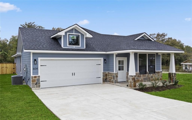 604 Dr Martin Luther King Jr Boulevard, Waxahachie, TX 75165, 4 Bedrooms Bedrooms, ,2 BathroomsBathrooms,Residential,For Sale,604 Dr Martin Luther King Jr Boulevard,20648928