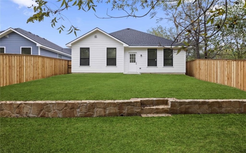 606 Dr Martin Luther King Jr Boulevard, Waxahachie, TX 75165, 4 Habitaciones Habitaciones , ,2 BañosBaños,Residential,En Venta,606 Dr Martin Luther King Jr Boulevard,20648998