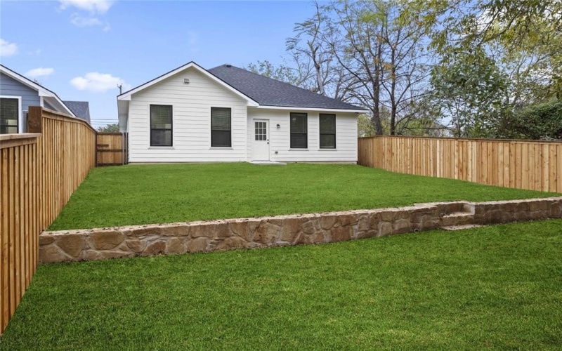 606 Dr Martin Luther King Jr Boulevard, Waxahachie, TX 75165, 4 Habitaciones Habitaciones , ,2 BañosBaños,Residential,En Venta,606 Dr Martin Luther King Jr Boulevard,20648998