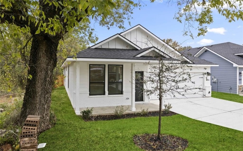606 Dr Martin Luther King Jr Boulevard, Waxahachie, TX 75165, 4 Habitaciones Habitaciones , ,2 BañosBaños,Residential,En Venta,606 Dr Martin Luther King Jr Boulevard,20648998