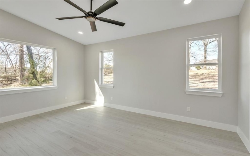 320 Splitrail Drive, Mabank, TX 75143, 3 Bedrooms Bedrooms, ,2 BathroomsBathrooms,Residential,For Sale,320 Splitrail Drive,20601465