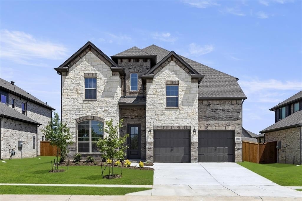 1046 Fleetwood Drive, Justin, TX 76247, 5 Bedrooms Bedrooms, ,3 BathroomsBathrooms,Residential,For Sale,1046 Fleetwood Drive,20601481