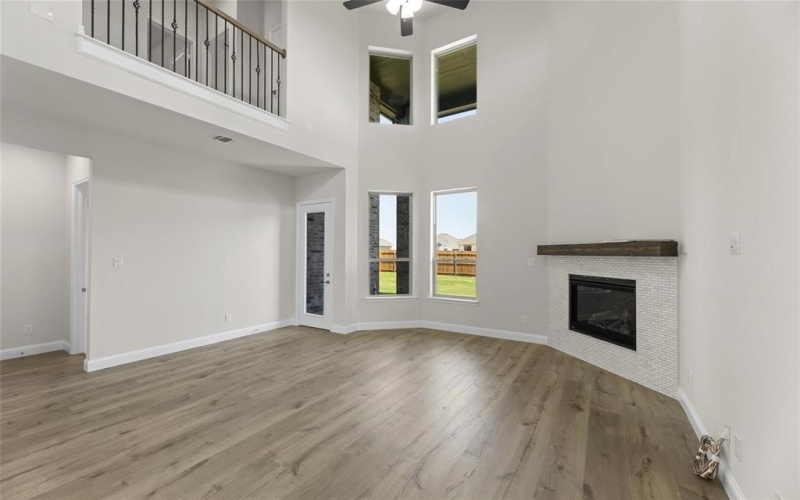 1046 Fleetwood Drive, Justin, TX 76247, 5 Bedrooms Bedrooms, ,3 BathroomsBathrooms,Residential,For Sale,1046 Fleetwood Drive,20601481