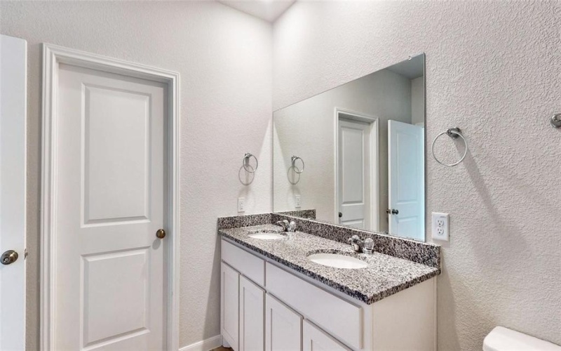 104 Cooper Drive, Cleburne, TX 76031, 3 Bedrooms Bedrooms, ,2 BathroomsBathrooms,Residential,For Sale,104 Cooper Drive,20605985