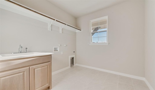 2611 Witness Tree Road, Oak Ridge, TX 75161, 4 Habitaciones Habitaciones , ,2 BañosBaños,Residential,En Venta,2611 Witness Tree Road,20651139