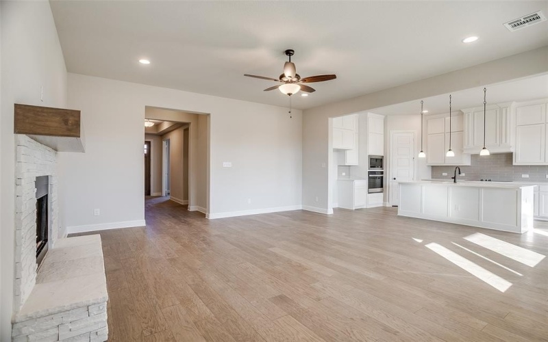4018 Eagles Bluff, Midlothian, TX 76065, 3 Habitaciones Habitaciones , ,3 BañosBaños,Residential,En Venta,4018 Eagles Bluff,20685090