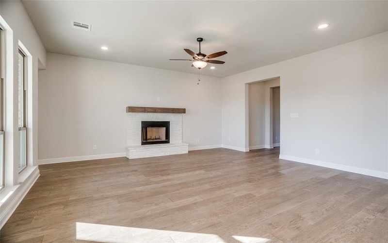 4018 Eagles Bluff, Midlothian, TX 76065, 3 Habitaciones Habitaciones , ,3 BañosBaños,Residential,En Venta,4018 Eagles Bluff,20685090