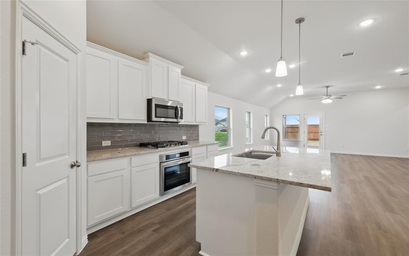 16109 Garden Drive, Celina, TX 75009, 4 Bedrooms Bedrooms, ,3 BathroomsBathrooms,Residential,For Sale,16109 Garden Drive,20687836