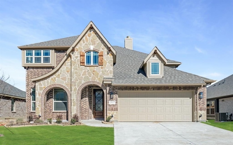 13117 Yellowstone Way, Providence Village, TX 76227, 5 Bedrooms Bedrooms, ,3 BathroomsBathrooms,Residential,For Sale,13117 Yellowstone Way,20687895