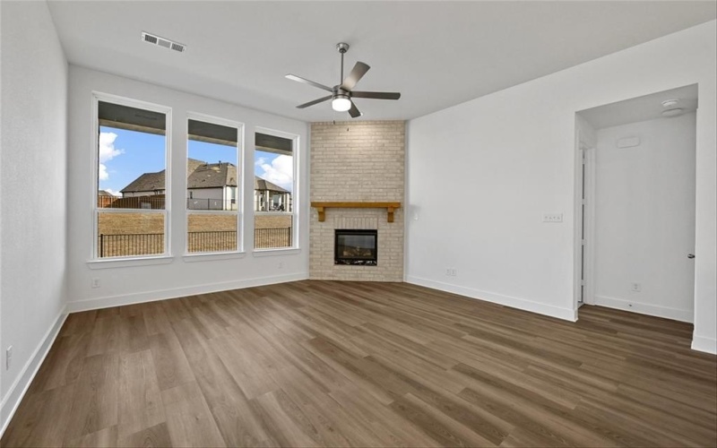 2133 Charming Forge Road, Forney, TX 75126, 4 Bedrooms Bedrooms, ,3 BathroomsBathrooms,Residential,For Sale,2133 Charming Forge Road,20689604