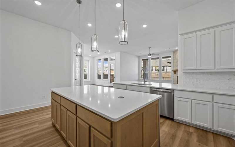 2133 Charming Forge Road, Forney, TX 75126, 4 Bedrooms Bedrooms, ,3 BathroomsBathrooms,Residential,For Sale,2133 Charming Forge Road,20689604