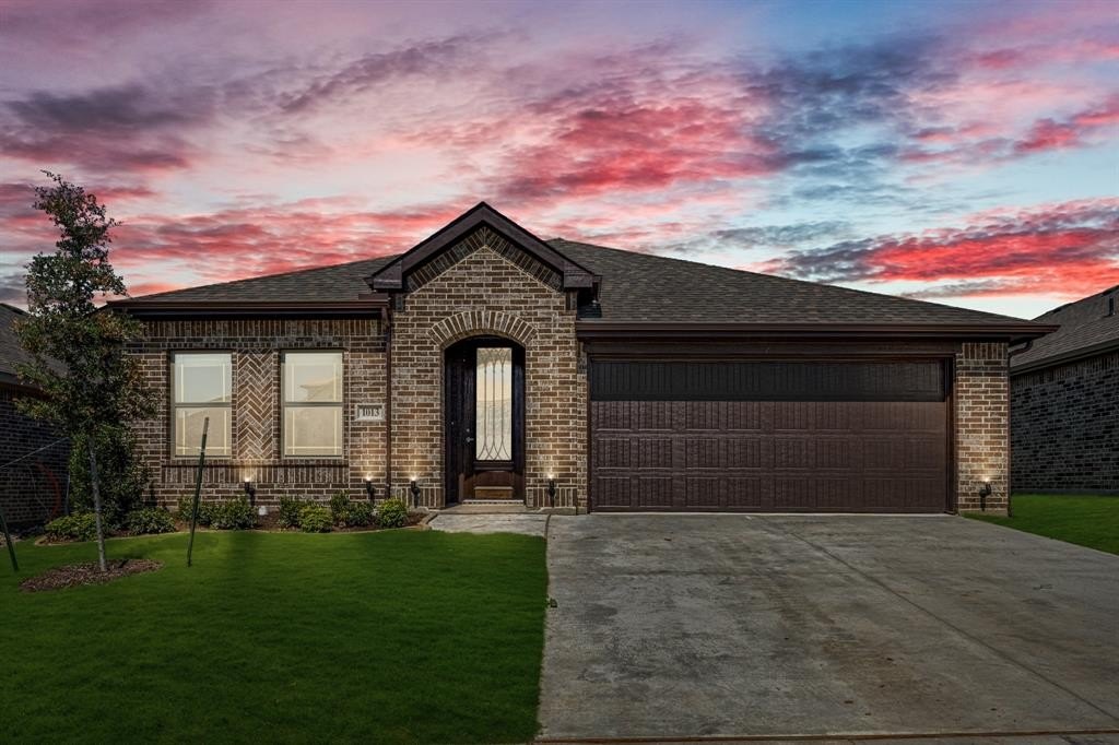 1013 Nighthawk Trail, Alvarado, TX 76009, 3 Bedrooms Bedrooms, ,2 BathroomsBathrooms,Residential,For Sale,1013 Nighthawk Trail,20689845