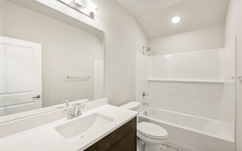 1013 Nighthawk Trail, Alvarado, TX 76009, 3 Bedrooms Bedrooms, ,2 BathroomsBathrooms,Residential,For Sale,1013 Nighthawk Trail,20689845