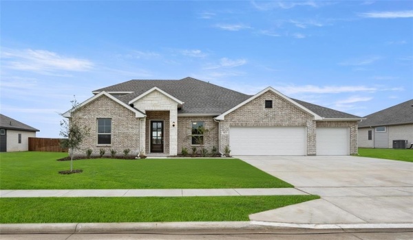 412 Basalt Drive, Azle, TX 76020, 3 Bedrooms Bedrooms, ,3 BathroomsBathrooms,Residential,For Sale,412 Basalt Drive,20690051