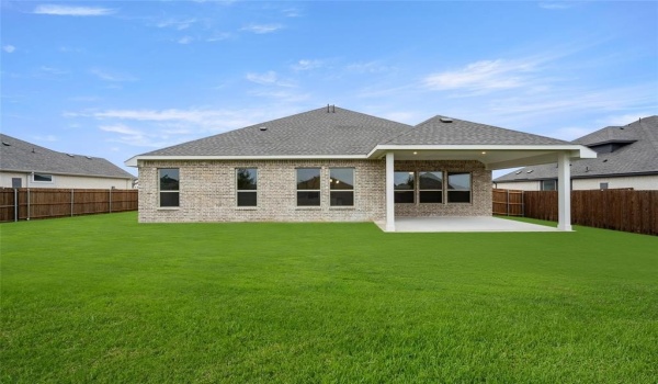 412 Basalt Drive, Azle, TX 76020, 3 Bedrooms Bedrooms, ,3 BathroomsBathrooms,Residential,For Sale,412 Basalt Drive,20690051