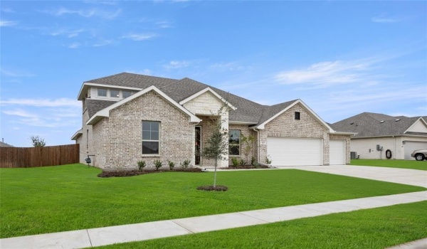 412 Basalt Drive, Azle, TX 76020, 3 Bedrooms Bedrooms, ,3 BathroomsBathrooms,Residential,For Sale,412 Basalt Drive,20690051