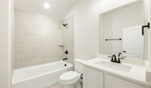 5301 Bardwell Drive, Denton, TX 76226, 4 Bedrooms Bedrooms, ,3 BathroomsBathrooms,Residential,For Sale,5301 Bardwell Drive,20663537
