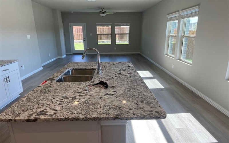 613 Russell Drive, McKinney, TX 75069, 4 Bedrooms Bedrooms, ,2 BathroomsBathrooms,Residential Lease,For Rent,613 Russell Drive,20663781