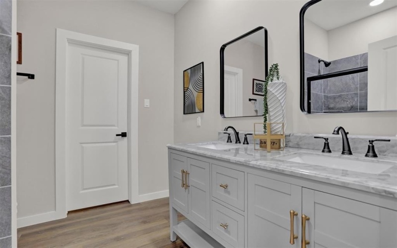 705 E Hanna Street, Denison, TX 75021, 3 Bedrooms Bedrooms, ,2 BathroomsBathrooms,Residential,For Sale,705 E Hanna Street,20665945