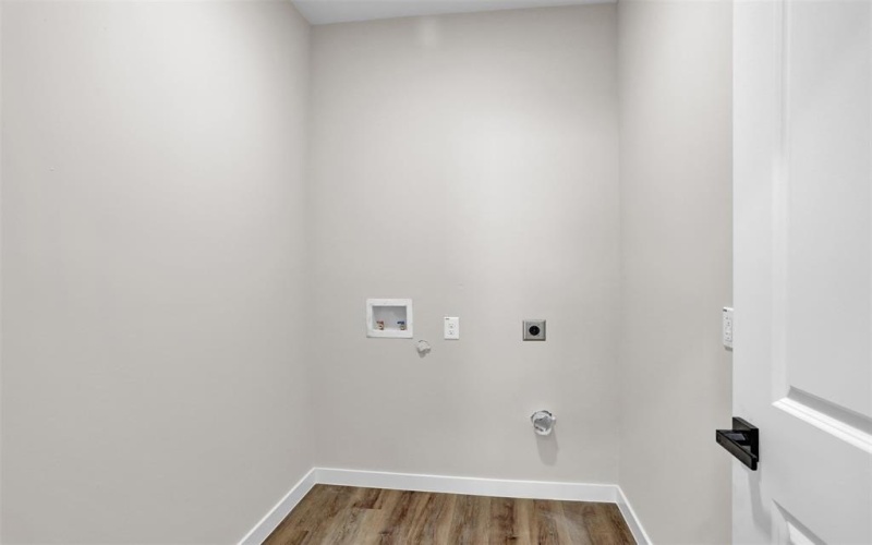 705 E Hanna Street, Denison, TX 75021, 3 Bedrooms Bedrooms, ,2 BathroomsBathrooms,Residential,For Sale,705 E Hanna Street,20665945