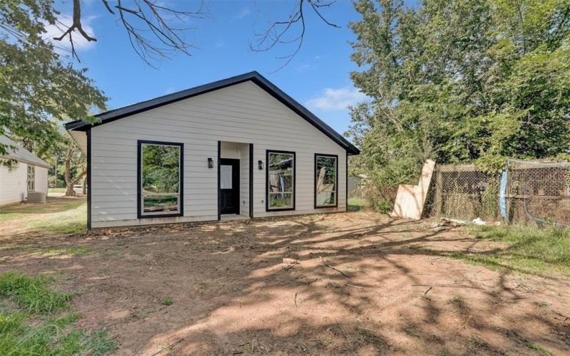705 E Hanna Street, Denison, TX 75021, 3 Bedrooms Bedrooms, ,2 BathroomsBathrooms,Residential,For Sale,705 E Hanna Street,20665945