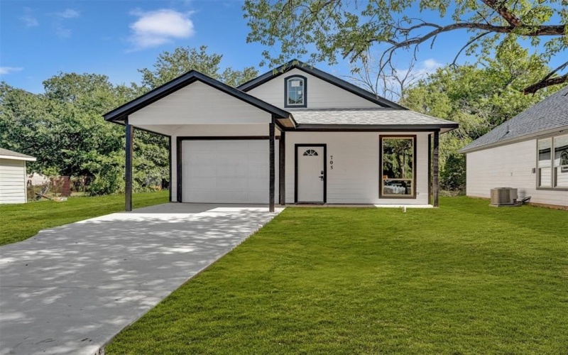 705 E Hanna Street, Denison, TX 75021, 3 Bedrooms Bedrooms, ,2 BathroomsBathrooms,Residential,For Sale,705 E Hanna Street,20665945