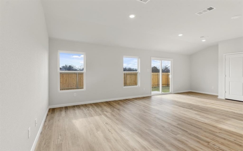 110 Annabelle Street, Cleburne, TX 76031, 3 Bedrooms Bedrooms, ,2 BathroomsBathrooms,Residential,For Sale,110 Annabelle Street,20673382