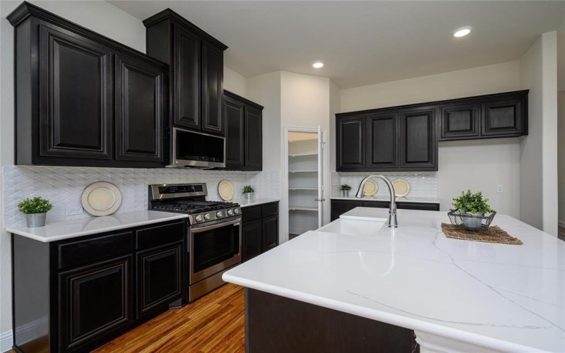 606 Quartz Street, Sherman, TX 75092, 4 Bedrooms Bedrooms, ,3 BathroomsBathrooms,Residential,For Sale,606 Quartz Street,20673722