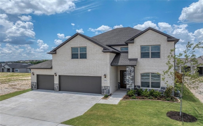 606 Quartz Street, Sherman, TX 75092, 4 Bedrooms Bedrooms, ,3 BathroomsBathrooms,Residential,For Sale,606 Quartz Street,20673722