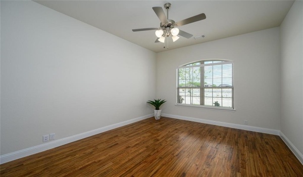 606 Quartz Street, Sherman, TX 75092, 4 Bedrooms Bedrooms, ,3 BathroomsBathrooms,Residential,For Sale,606 Quartz Street,20673722