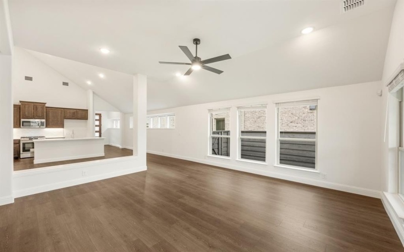 817 Twisted Leaf Lane, Little Elm, TX 76227, 4 Bedrooms Bedrooms, ,3 BathroomsBathrooms,Residential,For Sale,817 Twisted Leaf Lane,20675938