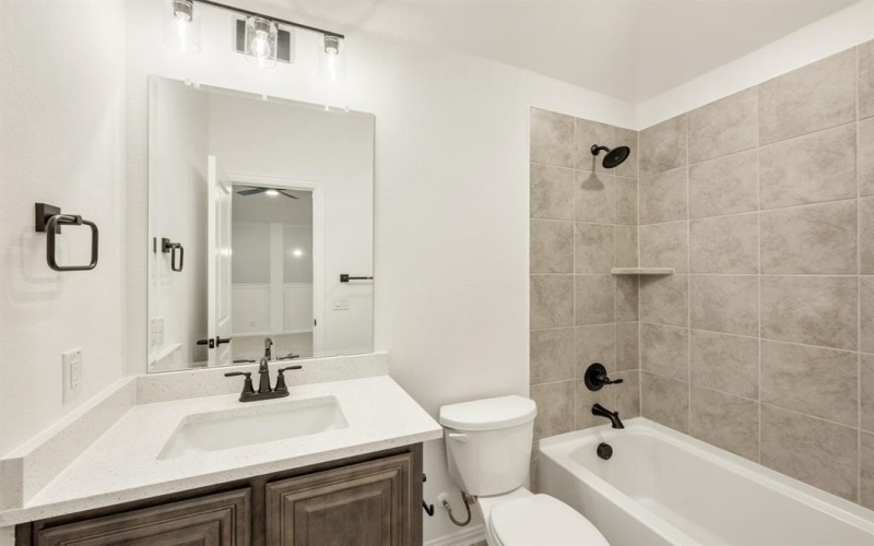 817 Twisted Leaf Lane, Little Elm, TX 76227, 4 Bedrooms Bedrooms, ,3 BathroomsBathrooms,Residential,For Sale,817 Twisted Leaf Lane,20675938