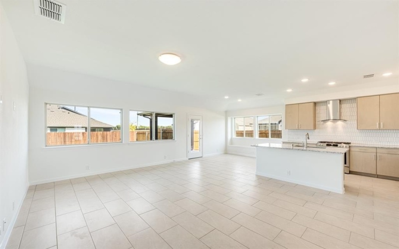 103 Winterwood Drive, Lavon, TX 75166, 3 Habitaciones Habitaciones , ,2 BañosBaños,Residential,En Venta,103 Winterwood Drive,20676201
