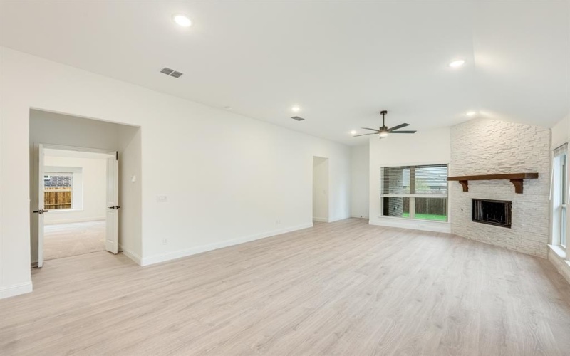 813 Split Oak Lane, Anna, TX 75409, 4 Bedrooms Bedrooms, ,2 BathroomsBathrooms,Residential,For Sale,813 Split Oak Lane,20676545