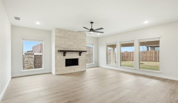 928 Split Oak Lane, Anna, TX 75409, 3 Bedrooms Bedrooms, ,2 BathroomsBathrooms,Residential,For Sale,928 Split Oak Lane,20676608