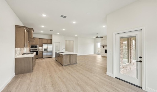 928 Split Oak Lane, Anna, TX 75409, 3 Bedrooms Bedrooms, ,2 BathroomsBathrooms,Residential,For Sale,928 Split Oak Lane,20676608