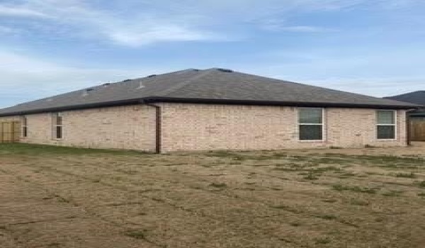 607 Nolan Drive, Sherman, TX 75092, 4 Bedrooms Bedrooms, ,2 BathroomsBathrooms,Residential,For Sale,607 Nolan Drive,20677002