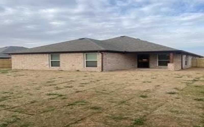 607 Nolan Drive, Sherman, TX 75092, 4 Bedrooms Bedrooms, ,2 BathroomsBathrooms,Residential,For Sale,607 Nolan Drive,20677002