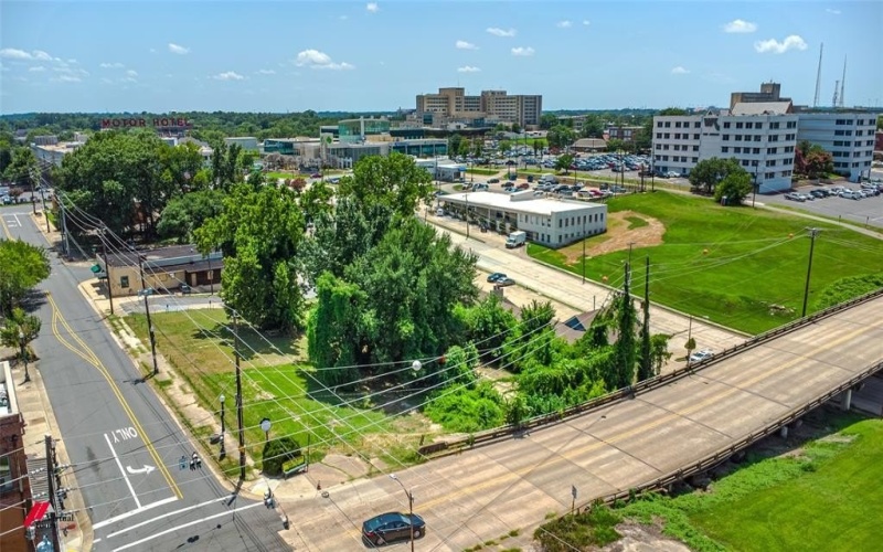 1302 Louisiana Avenue, Shreveport, LA 71101, ,Commercial Sale,En Venta,1302 Louisiana Avenue,20677184