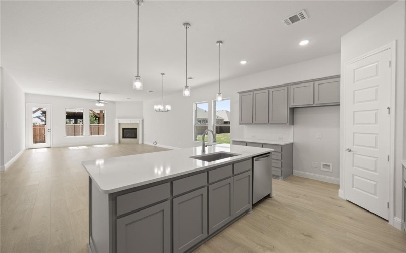 5309 Century Lake Lane, Denton, TX 76226, 5 Bedrooms Bedrooms, ,5 BathroomsBathrooms,Residential,For Sale,5309 Century Lake Lane,20678298