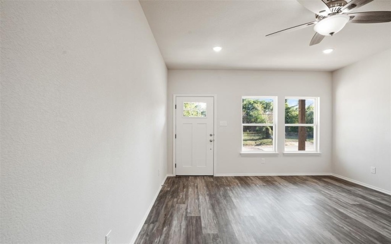 715 Robbins Street, Cleburne, TX 76031, 3 Bedrooms Bedrooms, ,2 BathroomsBathrooms,Residential,For Sale,715 Robbins Street,20681143