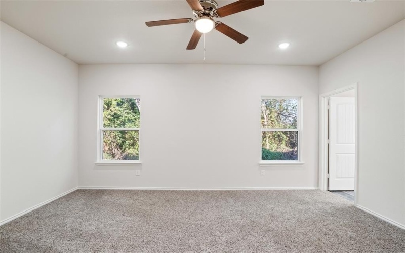715 Robbins Street, Cleburne, TX 76031, 3 Bedrooms Bedrooms, ,2 BathroomsBathrooms,Residential,For Sale,715 Robbins Street,20681143