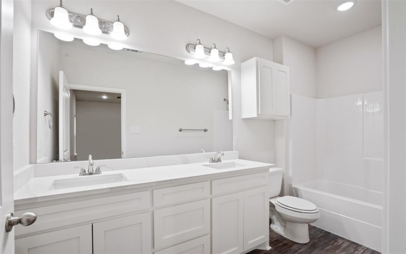 715 Robbins Street, Cleburne, TX 76031, 3 Bedrooms Bedrooms, ,2 BathroomsBathrooms,Residential,For Sale,715 Robbins Street,20681143