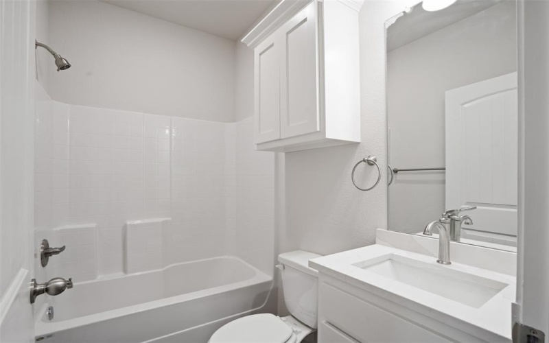 715 Robbins Street, Cleburne, TX 76031, 3 Bedrooms Bedrooms, ,2 BathroomsBathrooms,Residential,For Sale,715 Robbins Street,20681143