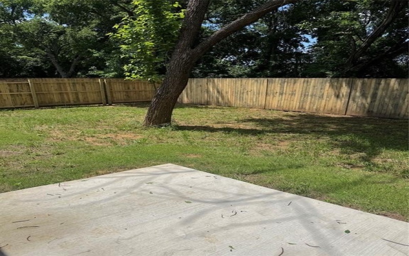 715 Robbins Street, Cleburne, TX 76031, 3 Bedrooms Bedrooms, ,2 BathroomsBathrooms,Residential,For Sale,715 Robbins Street,20681143