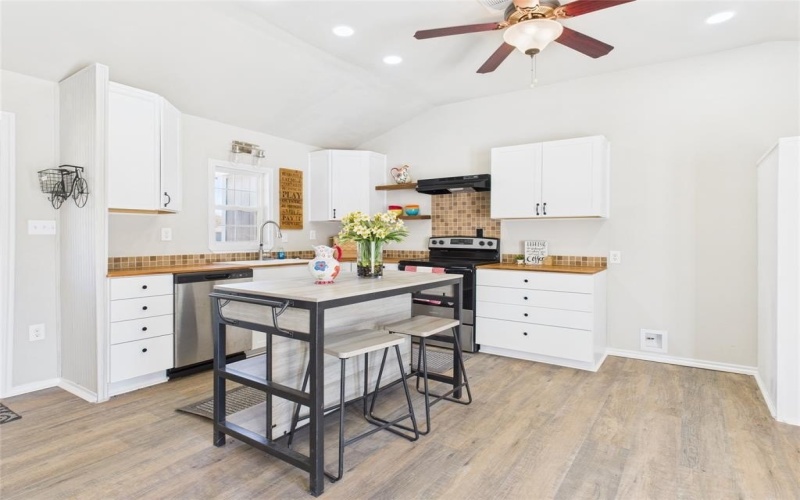 103 Eras Crossing, Trinidad, TX 75163, 3 Bedrooms Bedrooms, ,3 BathroomsBathrooms,Residential,For Sale,103 Eras Crossing,20682142