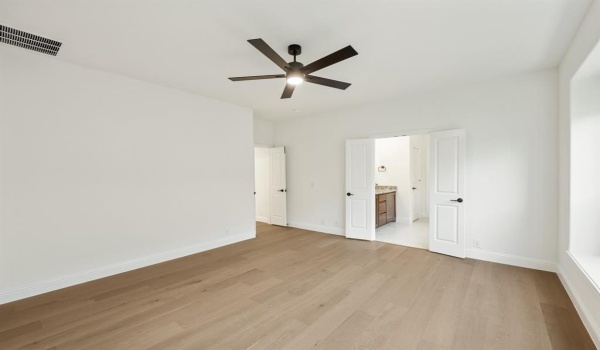 136 Greenback Trail, Fort Worth, TX 76131, 5 Habitaciones Habitaciones , ,3 BañosBaños,Residential,En Venta,136 Greenback Trail,20682298